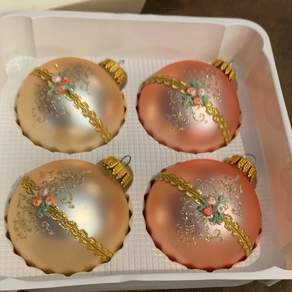Vintage Luxurious Gold and Pink Holiday Ornaments - Picture 1 of 3